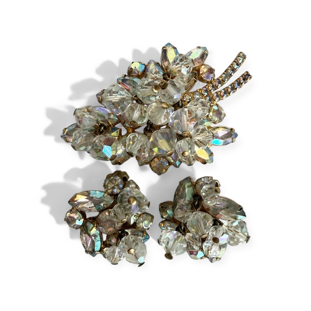 Vintage Juliana Aurora Borealis Rhinestone Crystal Cha-Cha Brooch & Earring Set